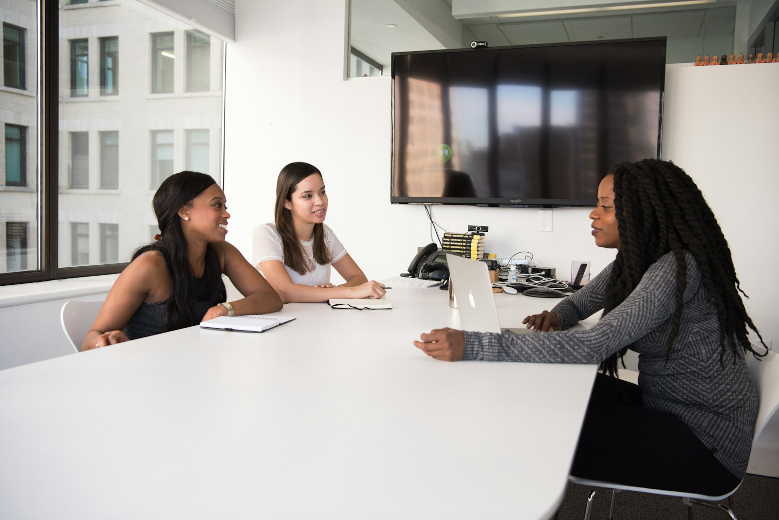 Community manager entrepreneur : les tendances social media 2026
