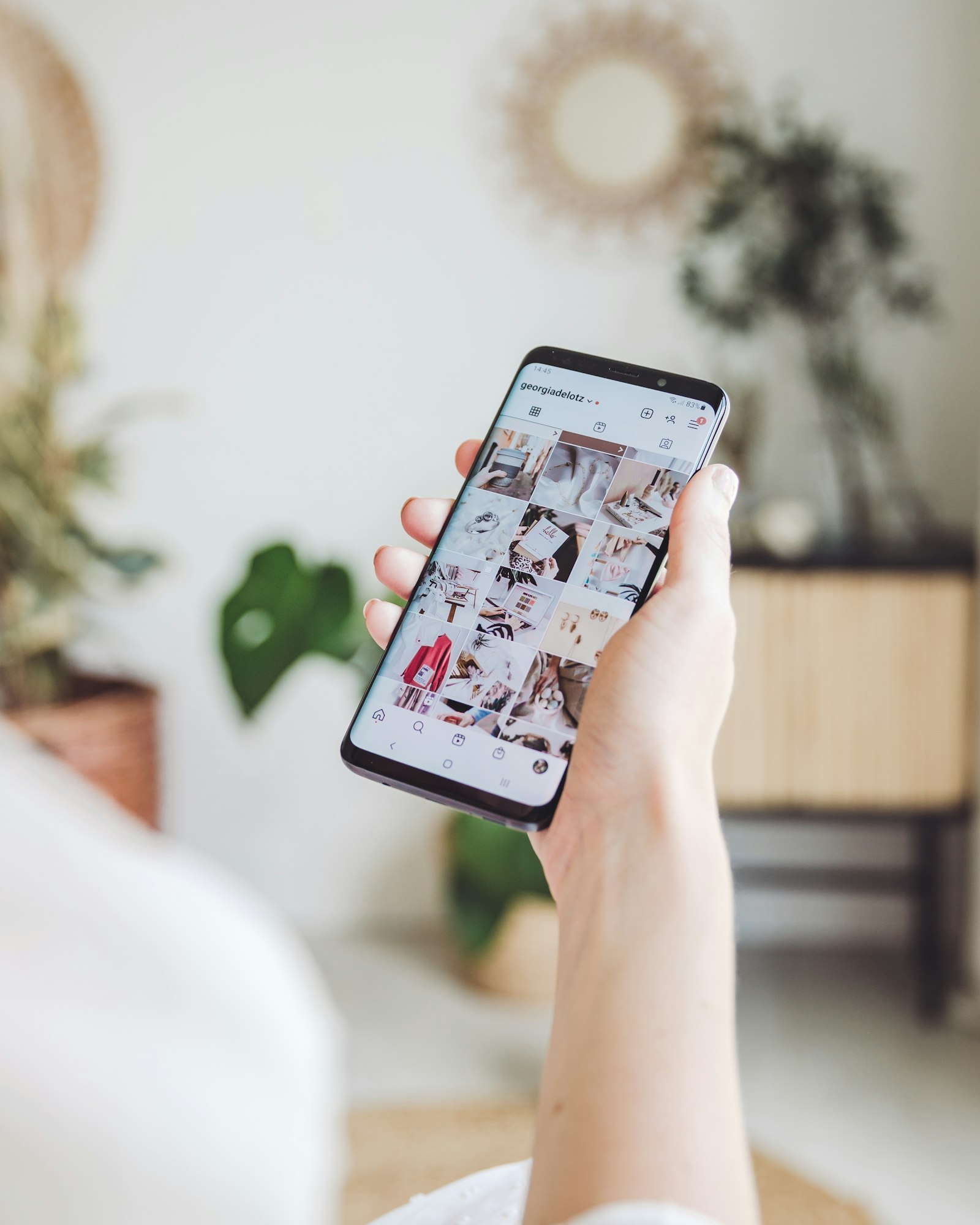 Community manager Instagram : combien ça coûte et pourquoi