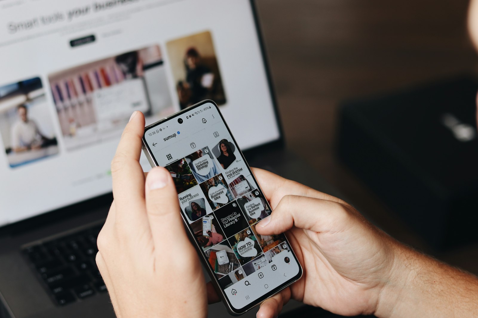 Une journée type dans la vie d'un community manager